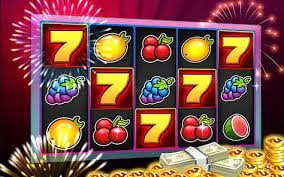 MMK99 စလော့ဂိမ်း Mobile APP Android iOS ဖြင့် Slot Games ကစားနေသော မြန်မာ ကစားသမား MMK ငွေကြေး